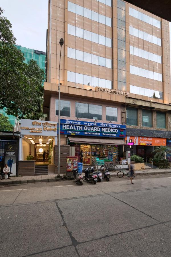 Hotel Ariana Residency Мумбаи Экстерьер фото
